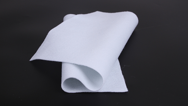 針刺棉在工業(yè)用途，又叫針刺氈