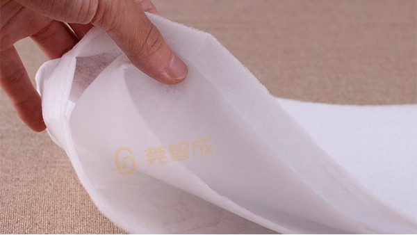 8年經(jīng)驗生產(chǎn)n95口罩原材料