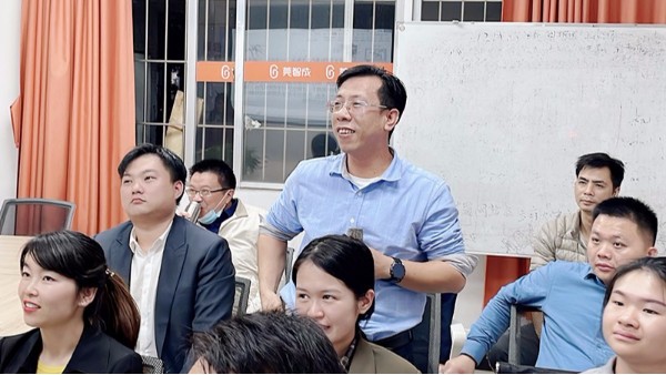 保持讀書(shū)的熱情-智成纖維第215期讀書(shū)會(huì)