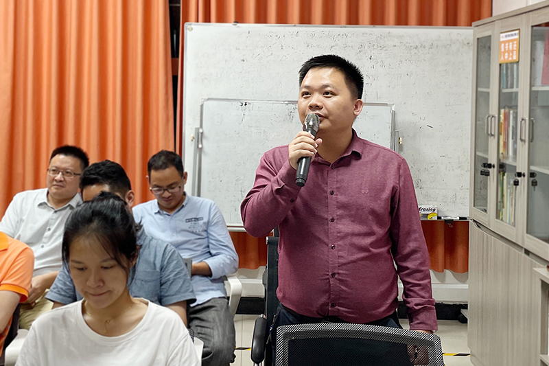 業(yè)務部吳鐘亮