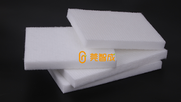 聚酯吸音棉-減少汽車發(fā)動機(jī)熱量