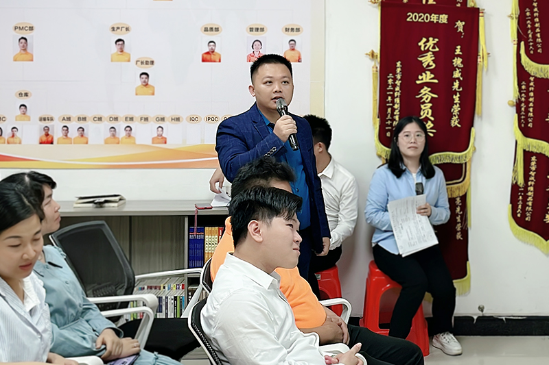 業(yè)務部吳鐘亮